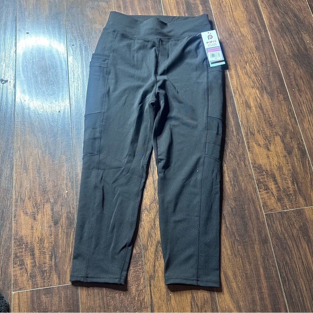 Pop Fit Black Pocket Crop Leggings Size Medium